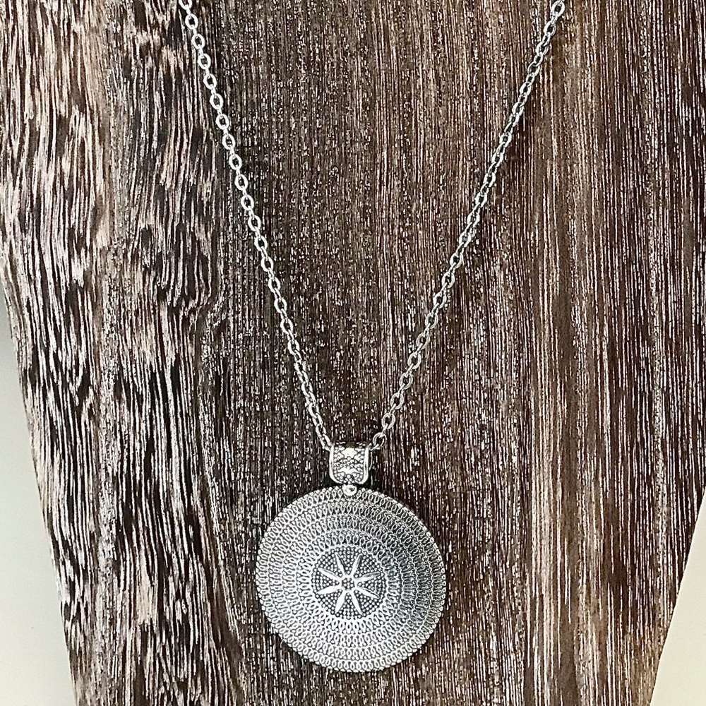 Boho style pendant, stainless 24” chain